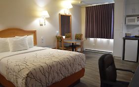 Canadas Best Value Inn & Suites-Castlegar